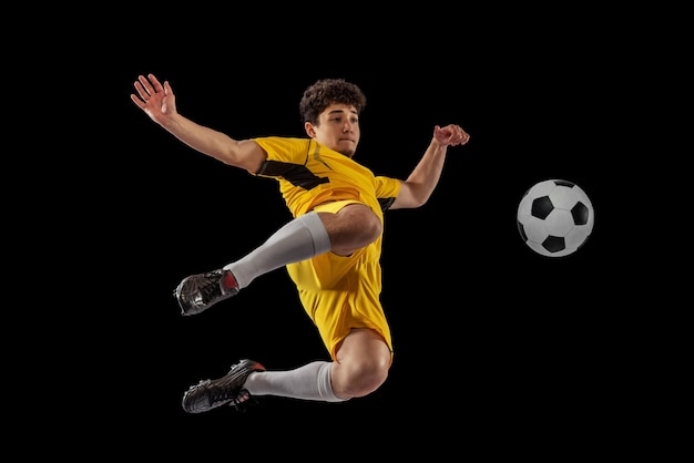 世俱杯2025几月热潮将至，足球激情点燃全球心跳